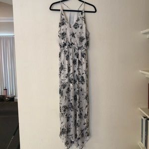 Gorgeous flowy Lush dress